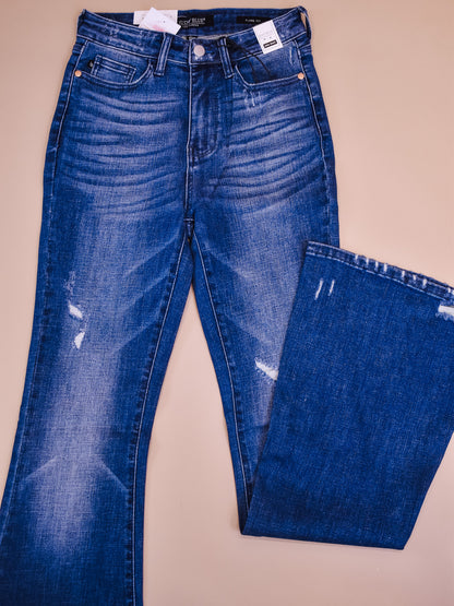 Judy Blue Contrast Wash Flare Jeans